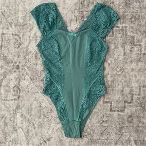 Vintage Christie’s Victoria’s Secret Lace Bodysuit Made in Italy Size XS New